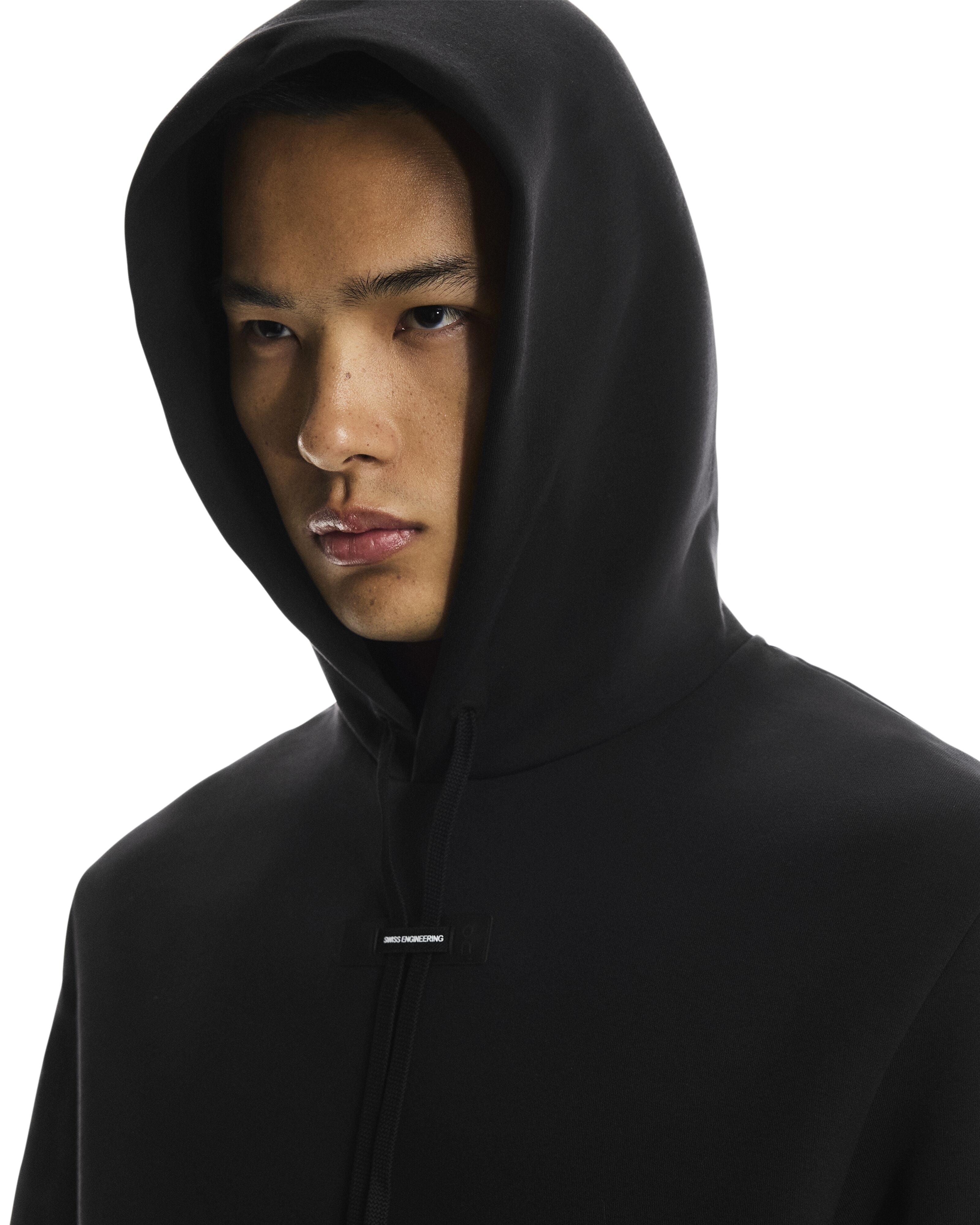 On Focus Tech Hoodie black