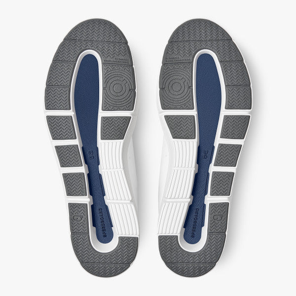 On The Roger Advantage white mulberry