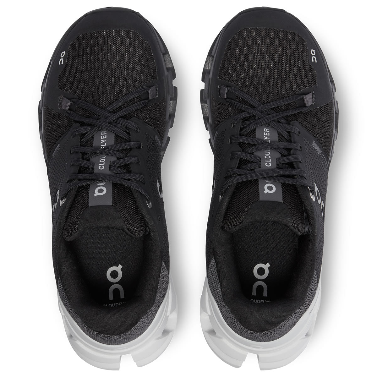 On Cloudflyer 4 wmn black-white