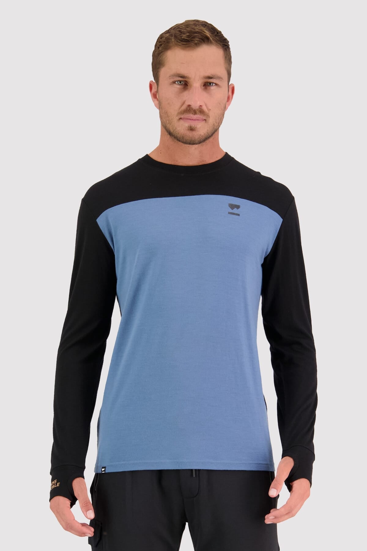 Mons Royale Yotei Langarmshirt black-blue slate