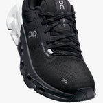 On Cloudflyer 5 wmn black-white