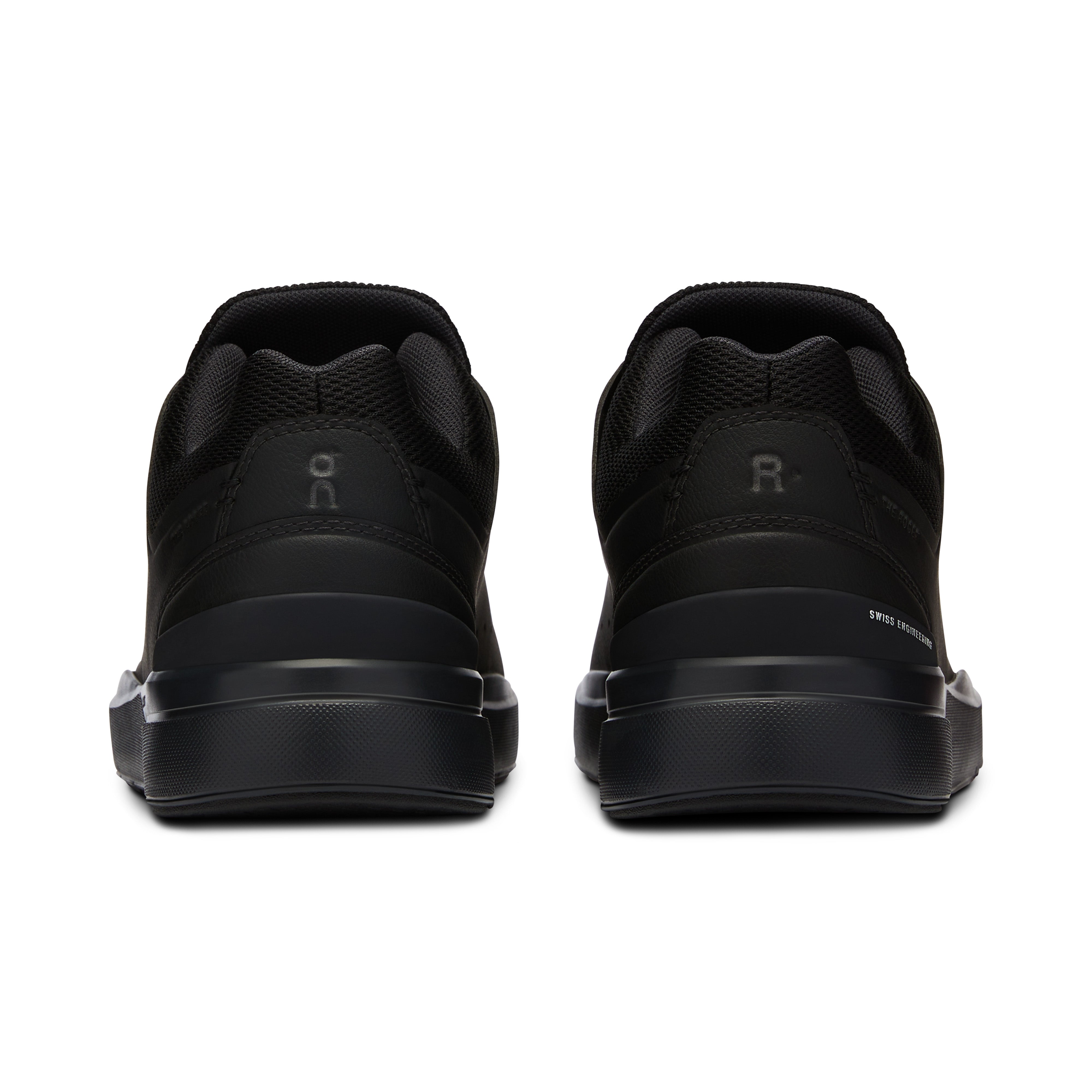 On The Roger Advantage wmn all black