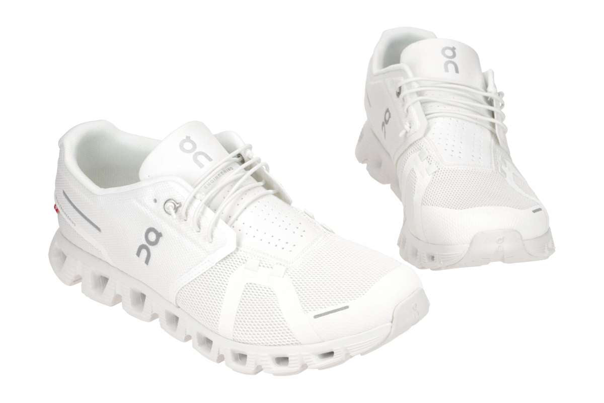 On Cloud 5 all white