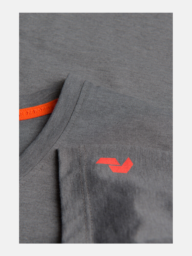 Peak Performance Explore Tee M08