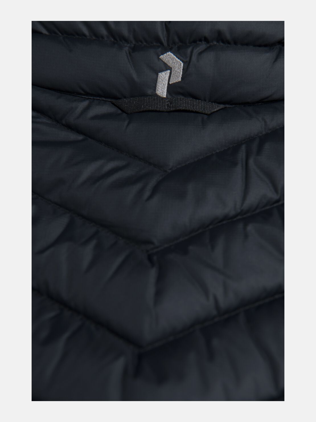 Peak Performance wmn Frost Daunenweste black