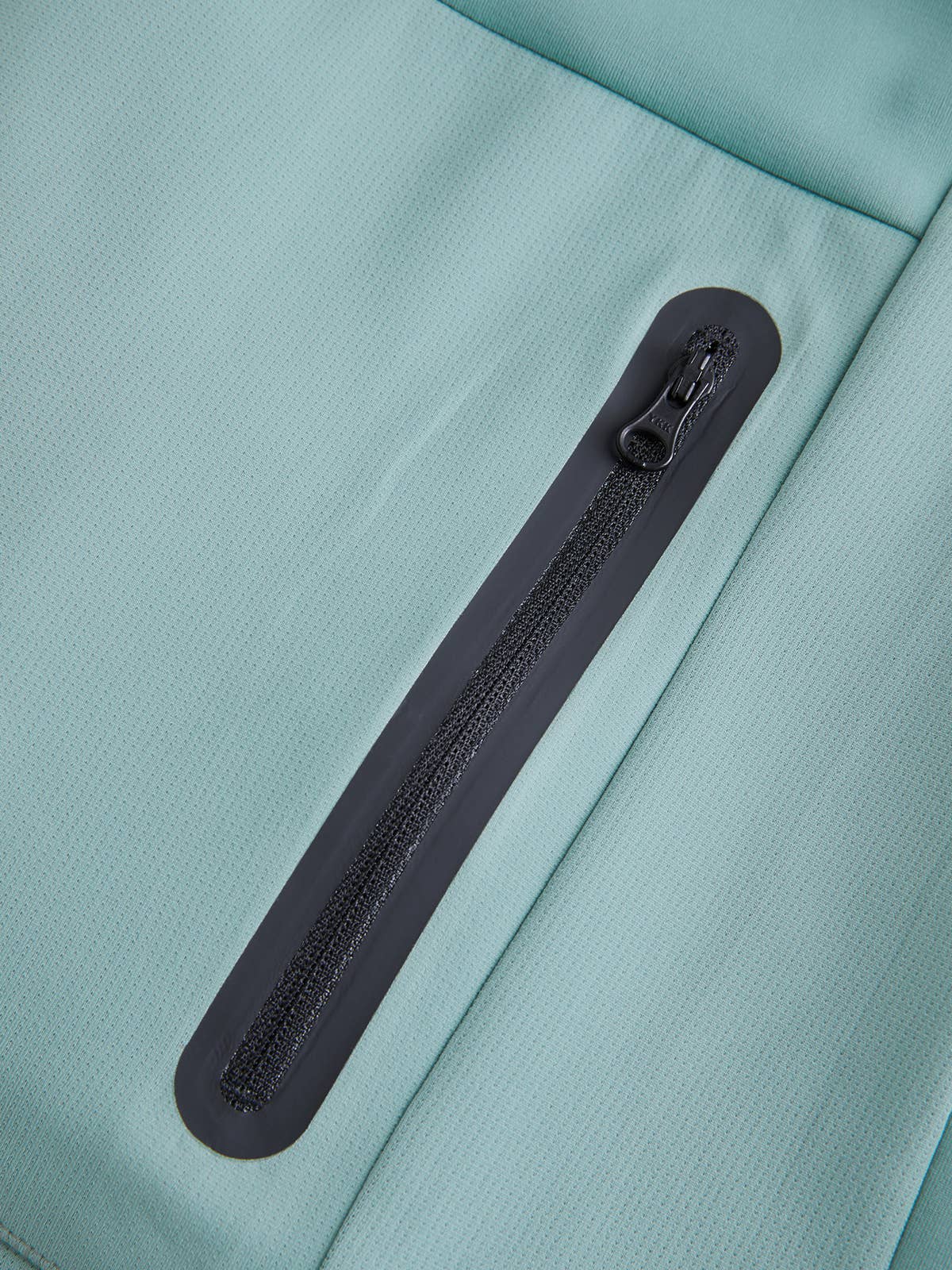 Peak Performance M Light Zip Hood ashen green