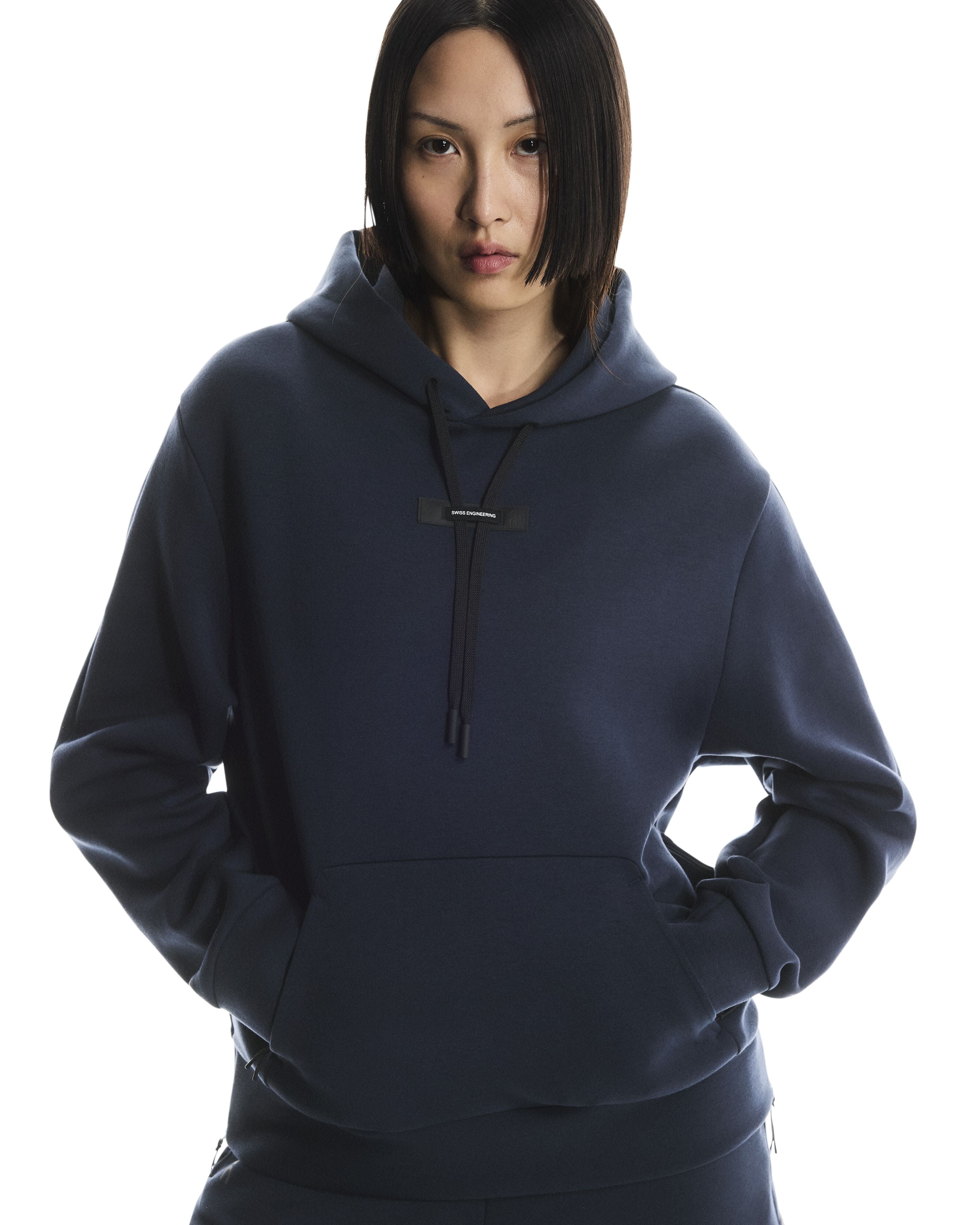On Focus Tech Hoodie wmn navy