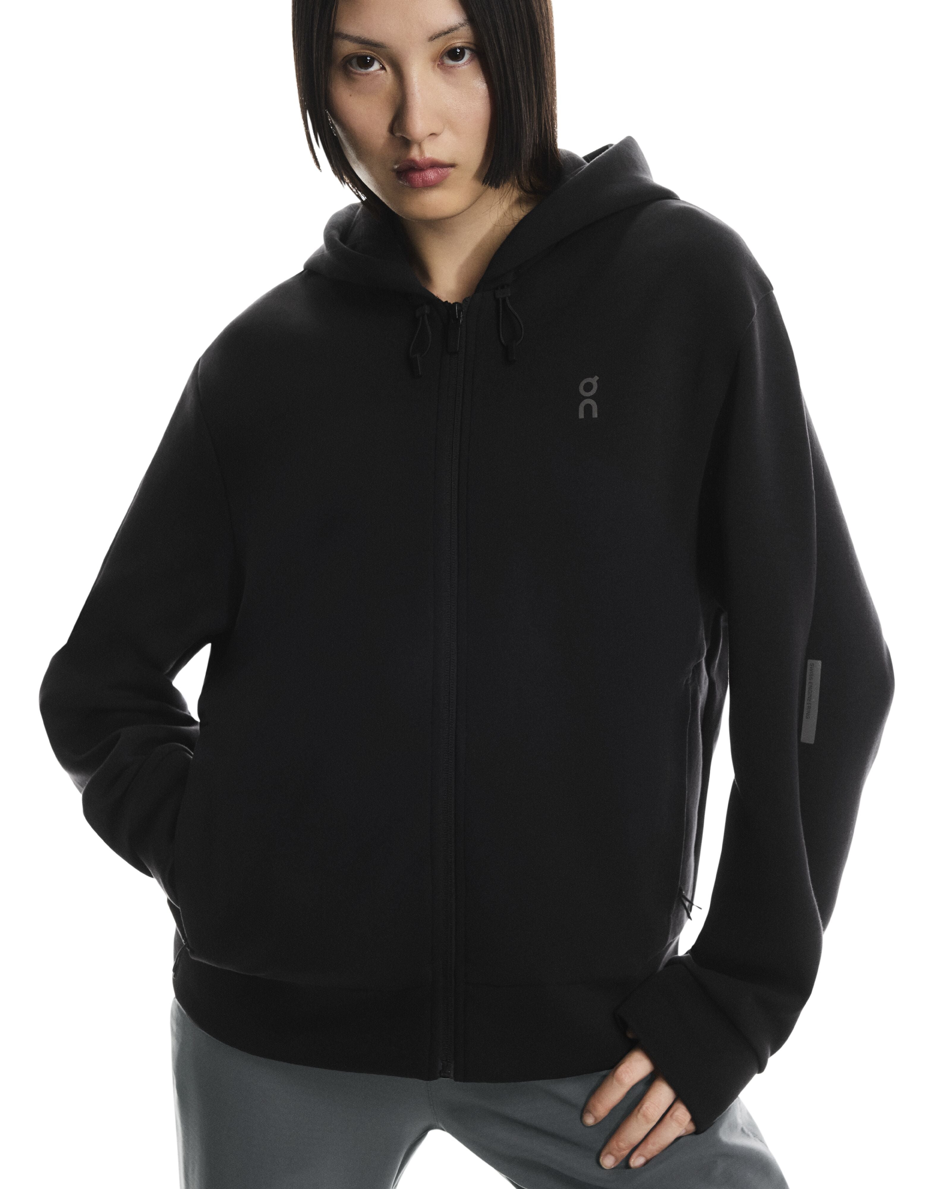 On Focus Tech Zip Hoodie wmn black