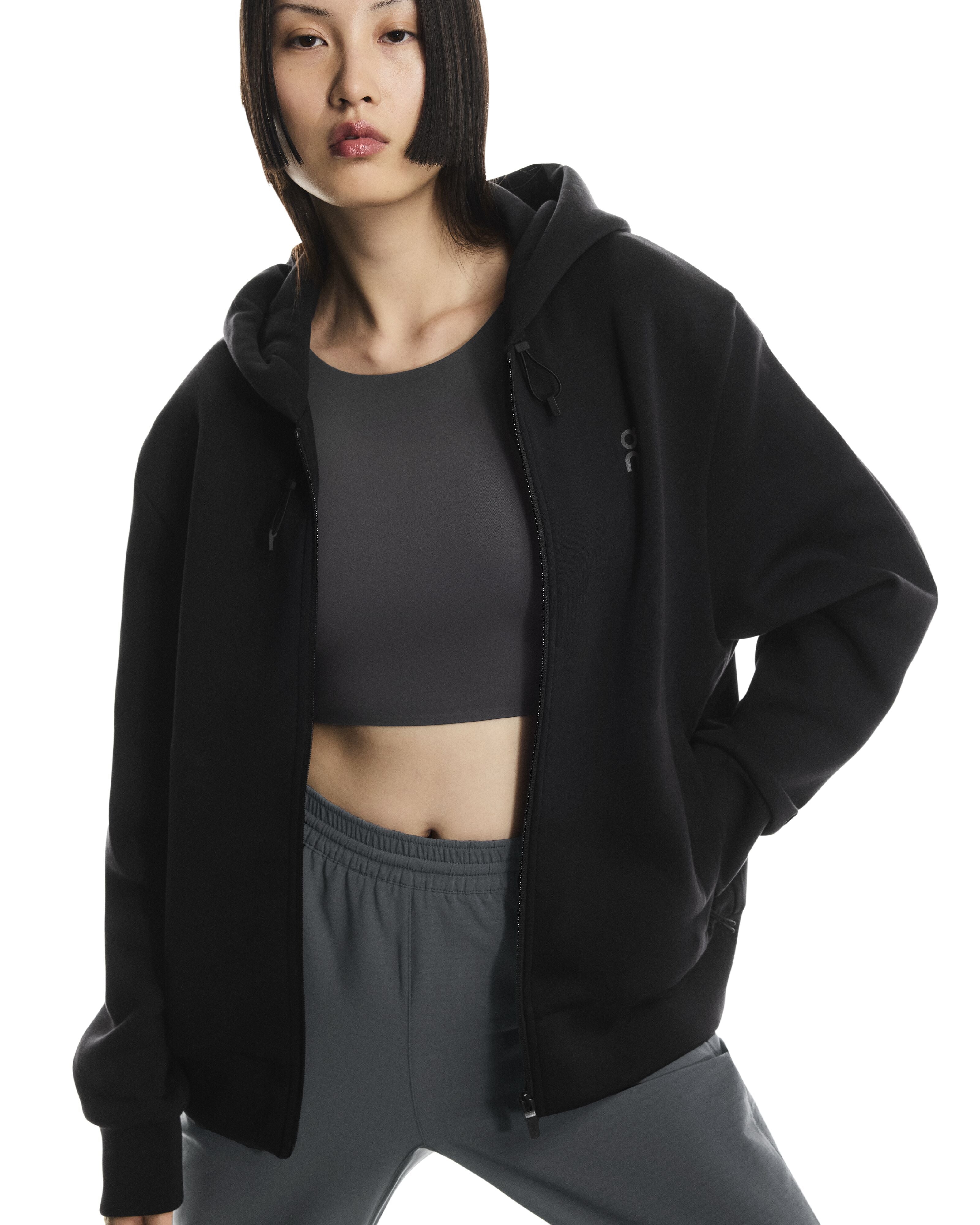 On Focus Tech Zip Hoodie wmn black