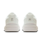 On The Roger Advantage white/white