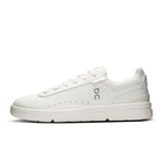 On The Roger Advantage white/white