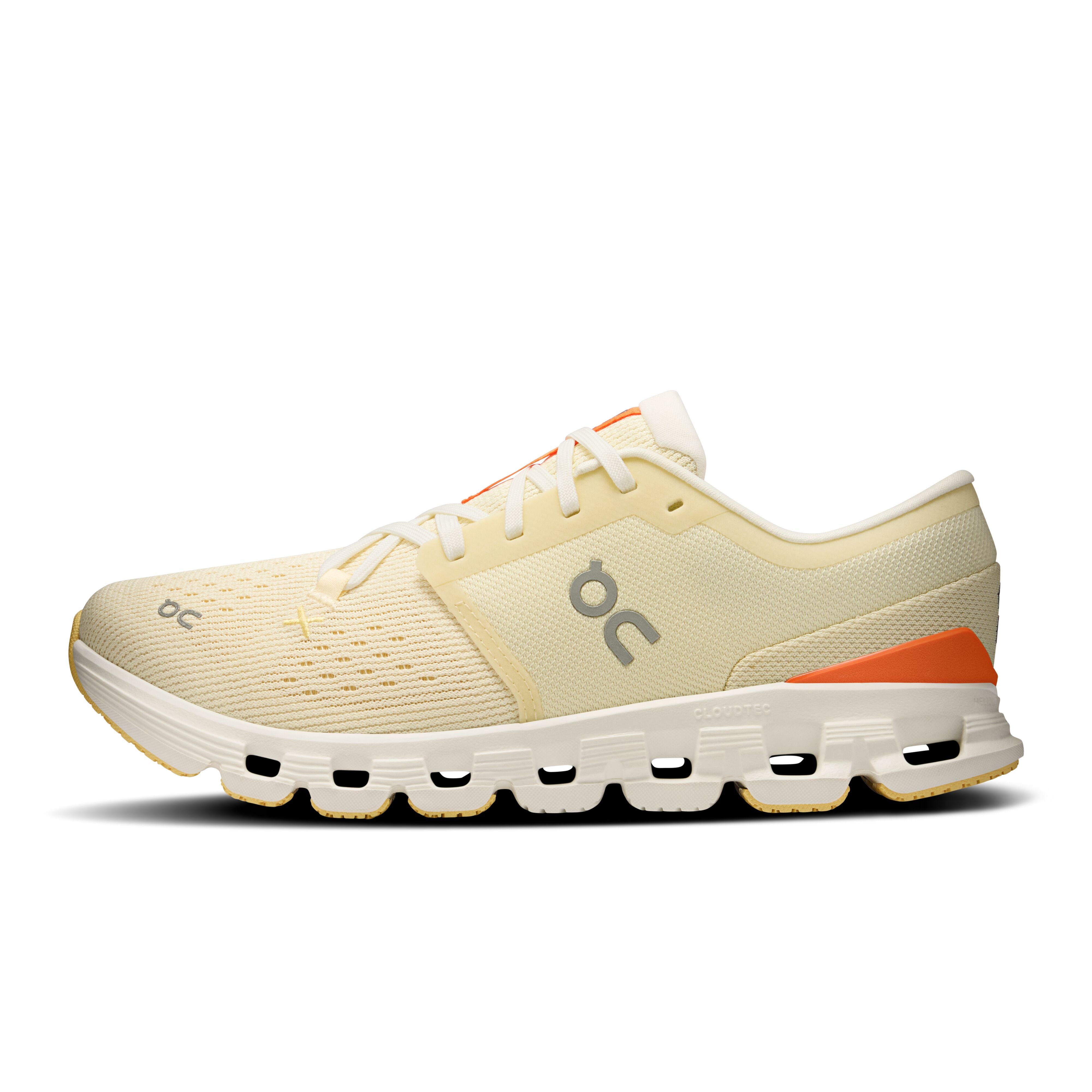 On Cloud X 4 wmn castor flame