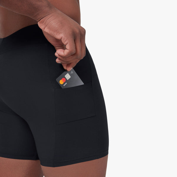On Hybrid Shorts black