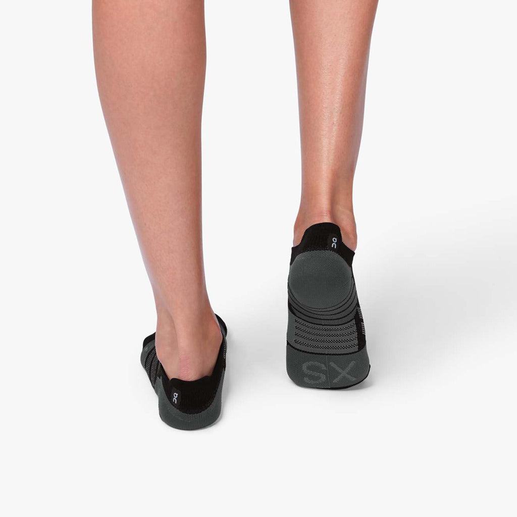 On Performance Low Sock 1 wmn black-shadow