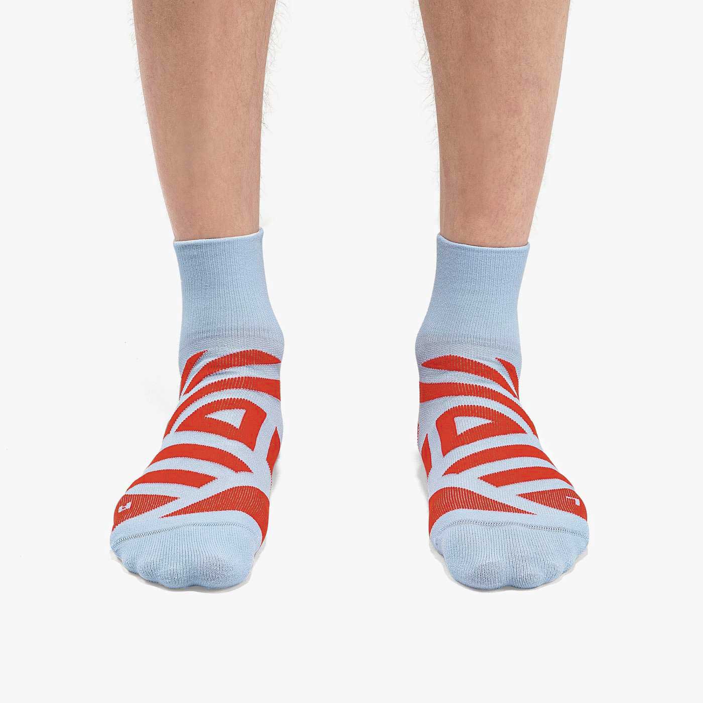 On Performance Mid Sock 1 heather-red