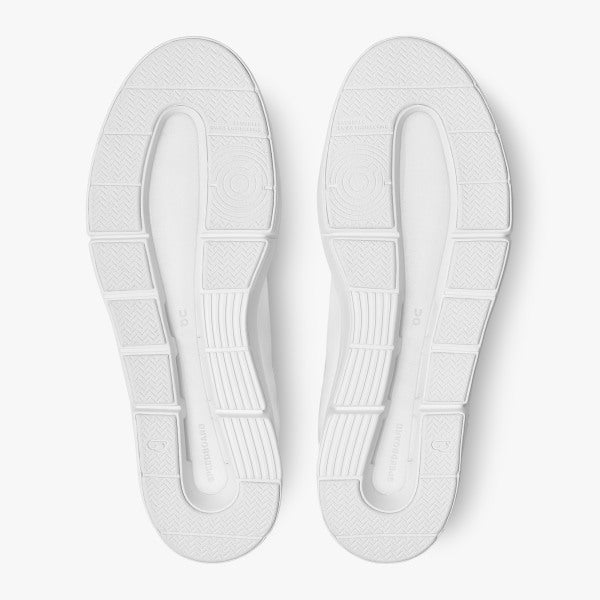 On The Roger Advantage all white