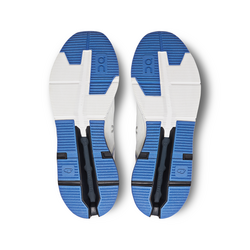 On Cloudnova Flux 1 undyed-white-cobalt